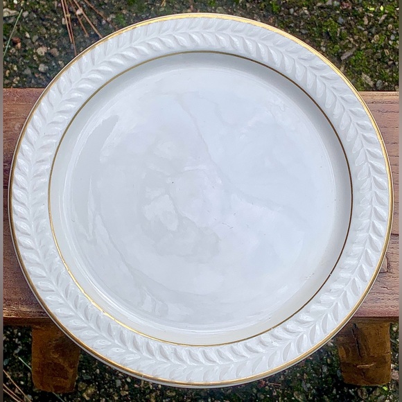 Vintage Discontinued Syracuse Cotillion Laurel Embossed Gold Trim Salad Plate - Picture 3 of 9